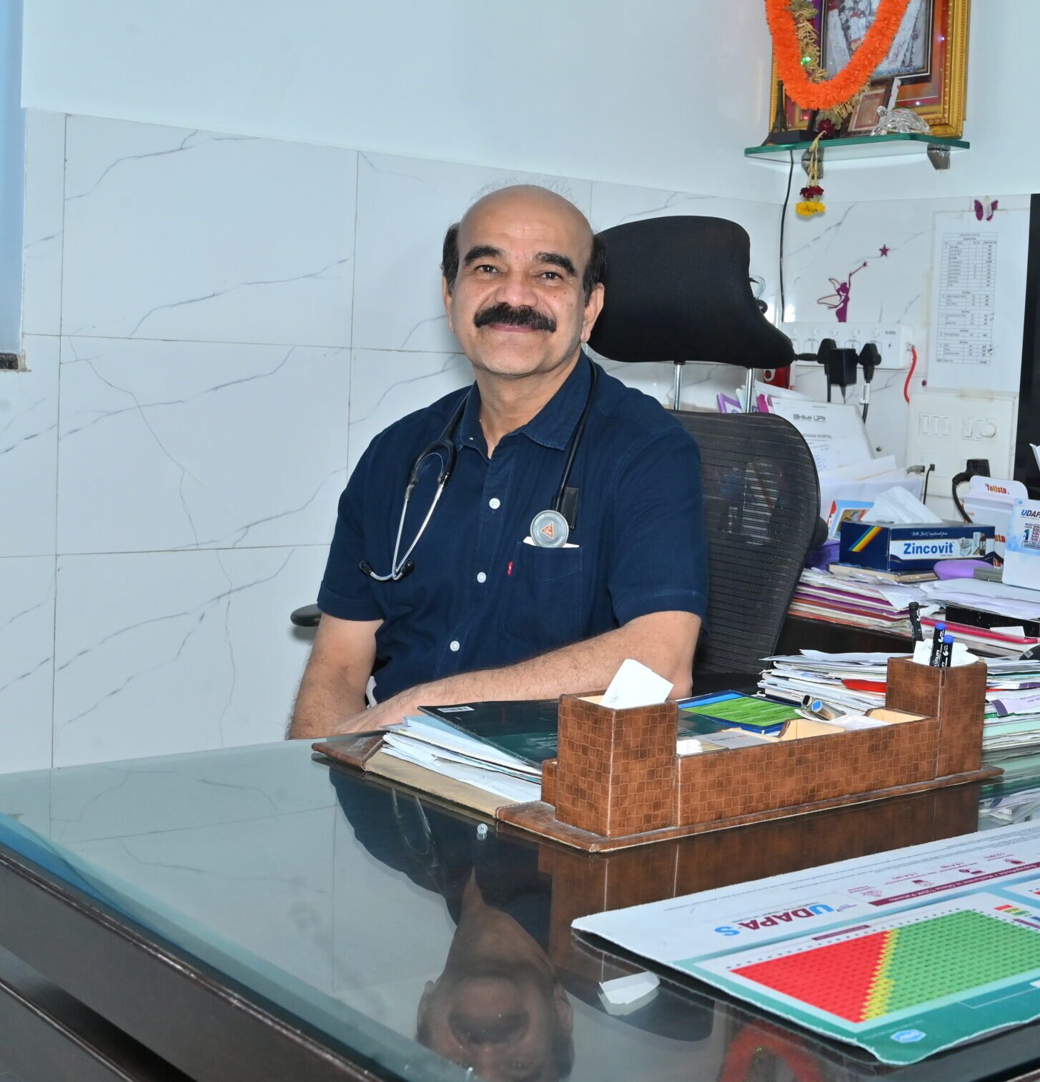 Aradhana Hospital medical team
